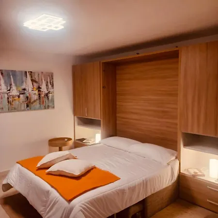 Riviera Apartment